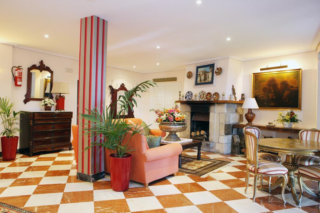 Hotel Restaurante Risco Laredo Luaran gambar